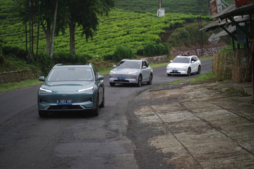Geely EX5