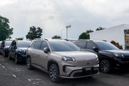 Mobil listrik Aion V