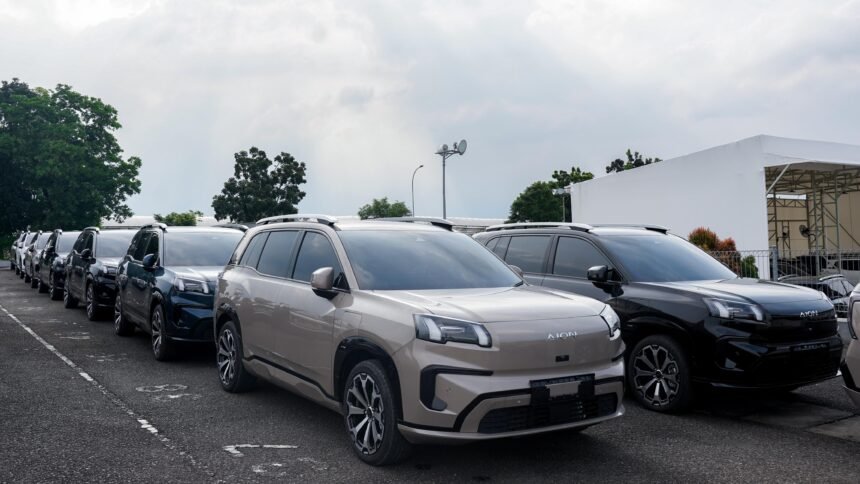 Mobil listrik Aion V