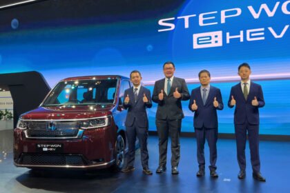 Honda Step WGN e_HEV GIIAS 2025