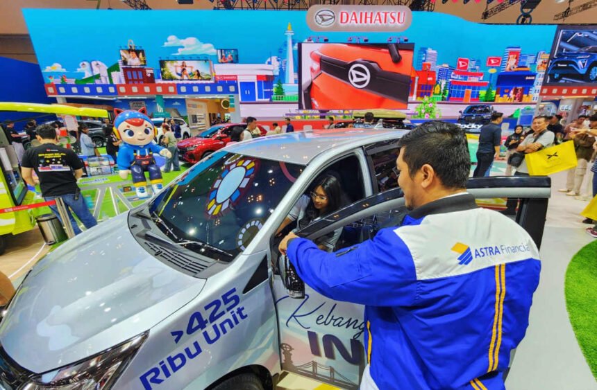 LCGC pilihan pembeli mobil pertama