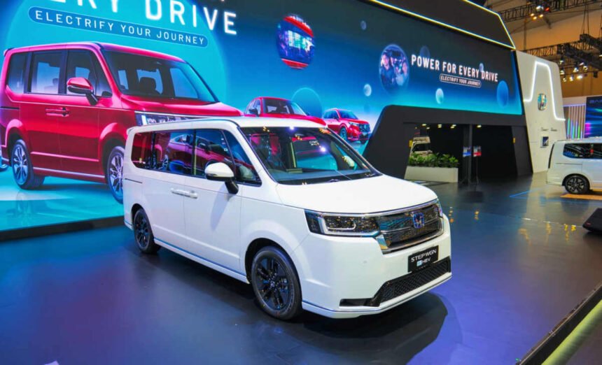 Honda STEP WGN e:HEV