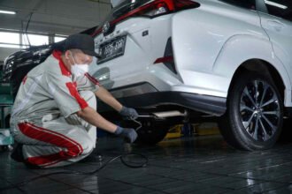 Asap knalpot mobil
