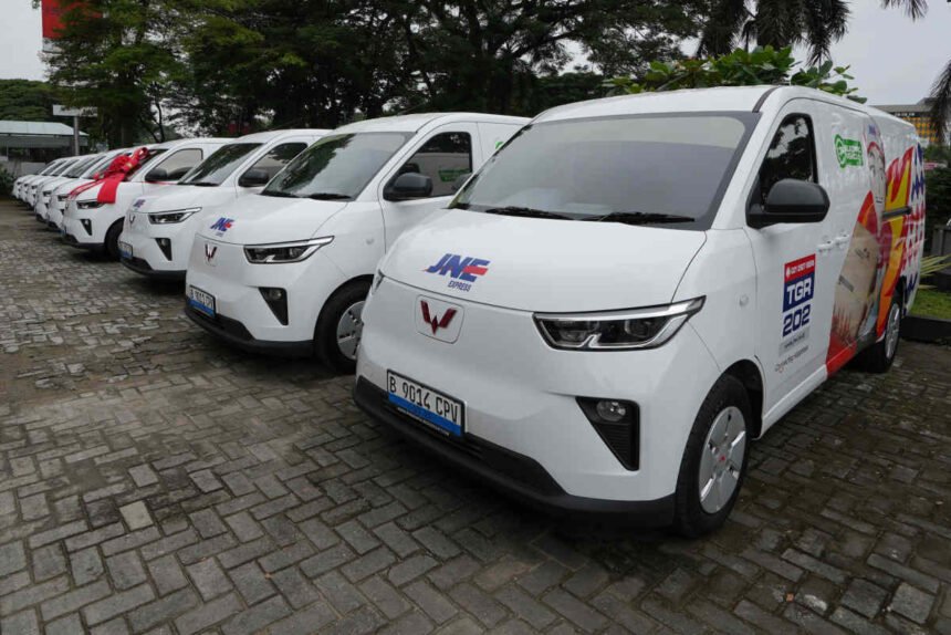 Wuling Mitra EV