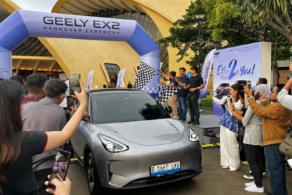 Geely EX2