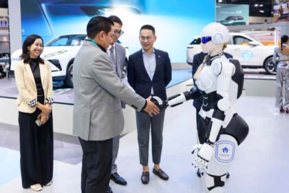 AiMOGA robot humanoid Chery