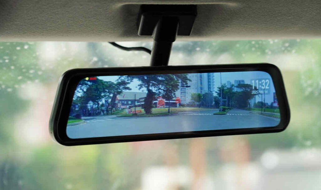 Suzuki smart e-MIRROR