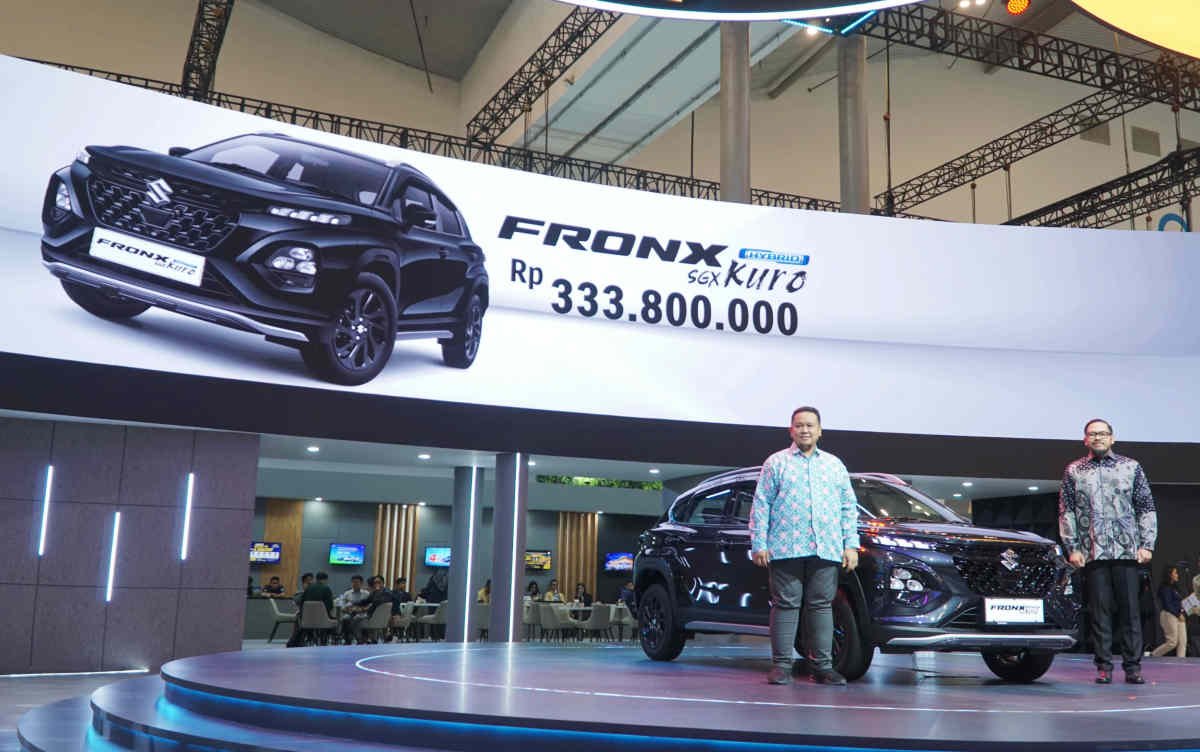 Suzuki Fronx SGX Hybrid Kuro