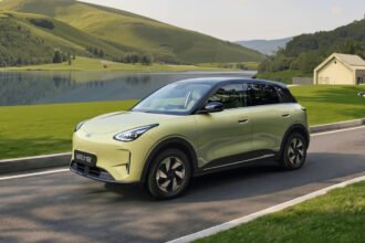 Mobil Listrik Geely E2
