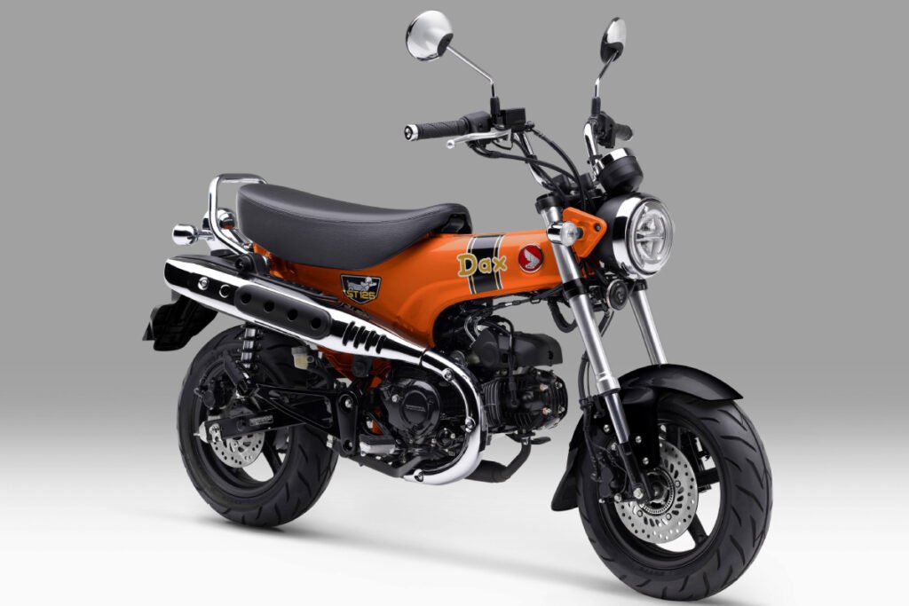 Model Honda ST125 Dax