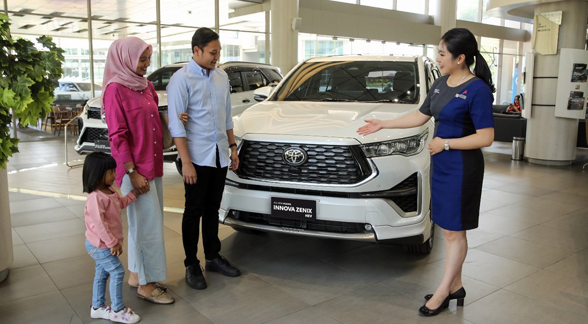 Toyota Innova Zenix Hybrid